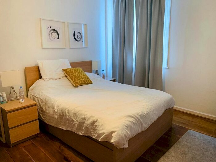 1 Bedroom Flat To Rent In Oxford Street, London, W1D