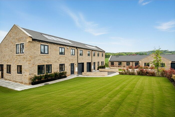 4 Bedroom Semi-Detached House For Sale In Spring View Scholebrook Lane, Tong, BD4