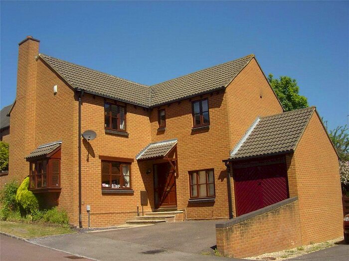 4 Bedroom Detached House To Rent In Top Common, Warfield, Bracknell, RG42