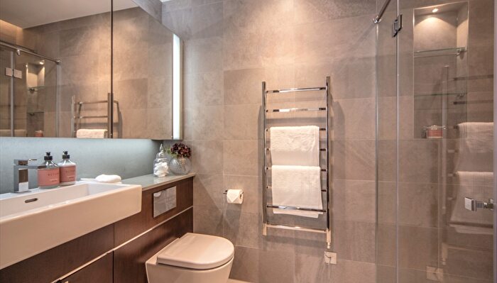 2 Bedroom Apartment To Rent In Charles Clowes Walk, London, SW11