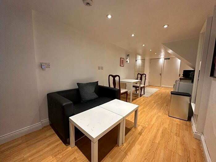 1 Bedroom Flat To Rent In Burnley Road, London, NW10