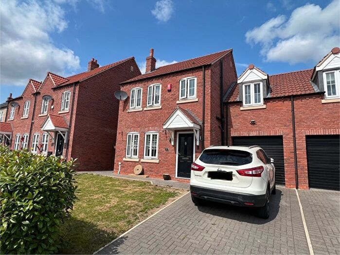 3 Bedroom Semi-Detached House For Sale In Bob Rainsforth Way, Gainsborough, DN21