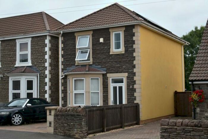 3 Bedroom Detached House To Rent In Watleys End Road, Winterbourne, BS36