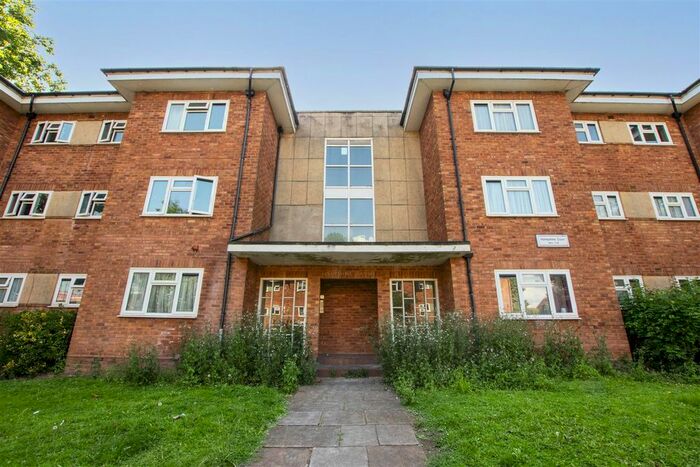 1 Bedroom Flat For Sale In Hampshire Court, Abdon Avenue, Birmingham, B29
