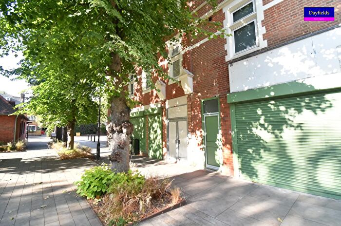 2 Bedroom Flat To Rent In Church Street, Enfield, EN2