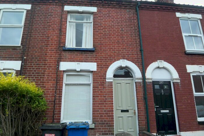 2 Bedroom Terraced House To Rent In Heigham Street, Norwich, NR2