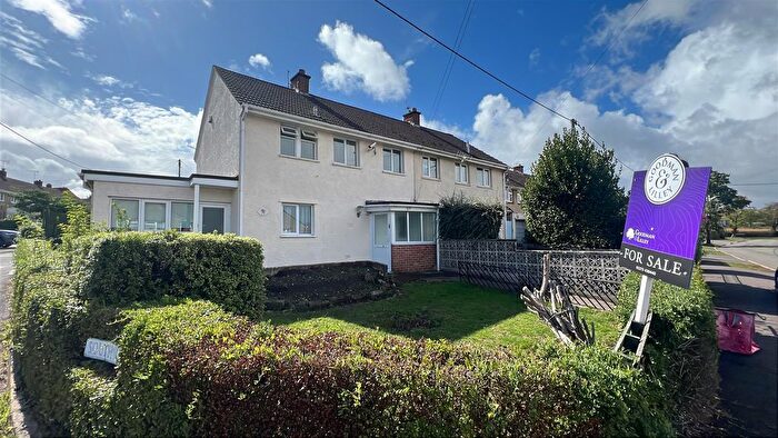 3 Bedroom Semi-Detached House For Sale In Westward Drive, Pill., BS20