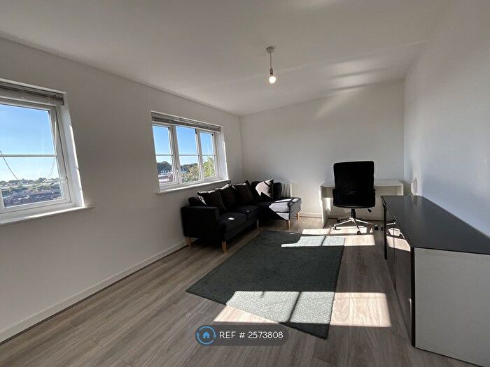 2 Bedroom Flat To Rent In Websters House, Coventry, CV6