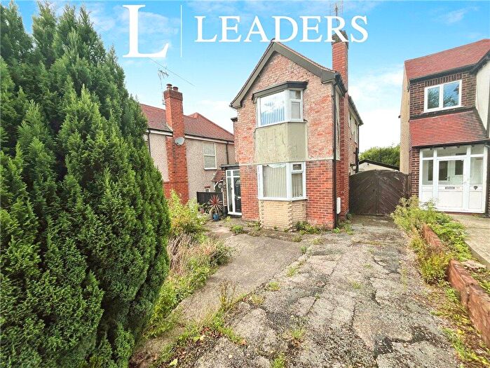 3 Bedroom Detached House For Sale In Eakring Road, Mansfield, Nottinghamshire, NG18