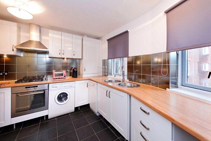 2 Bedroom Apartment To Rent In Broadley Terrace, London, NW1