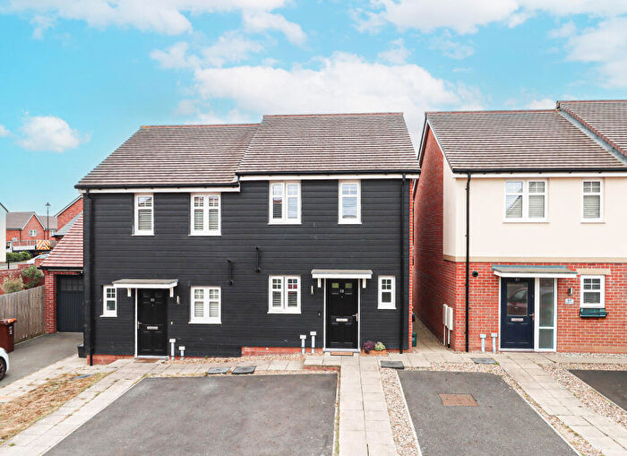 2 Bedroom Semi-Detached House For Sale In Harrier End, St. Albans, Hertfordshire, AL4