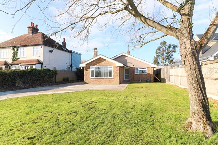 3 Bedroom Detached Bungalow To Rent In Island Road, Canterbury, CT3