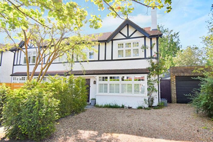 5 Bedroom Semi-Detached House For Sale In Bowes Road, Walton On Thames, KT12
