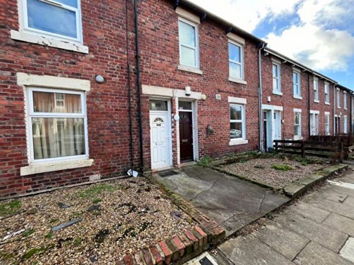 3 Bedroom Flat To Rent In Bolingbroke Street, Newcastle Upon Tyne, NE6