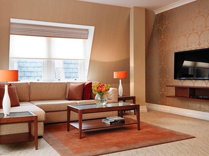 1 Bedroom Apartment To Rent In Bow Lane, Bank, London, EC4M