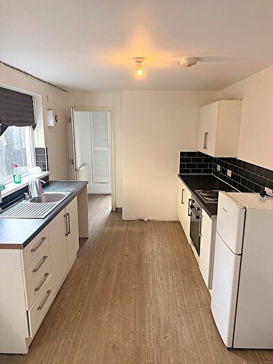 1 Bedroom Flat To Rent In Ground Floor Flat, Earl Street, Grangetown, Cardiff, CF11