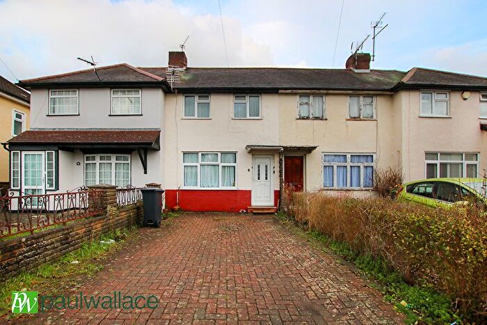 3 Bedroom Terraced House For Sale In Endeavour Road, Cheshunt, EN8