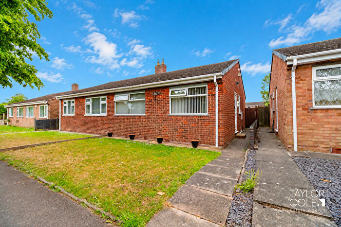 2 Bedroom Semi-Detached Bungalow For Sale In Elm Tree Walk, Tamworth, B79