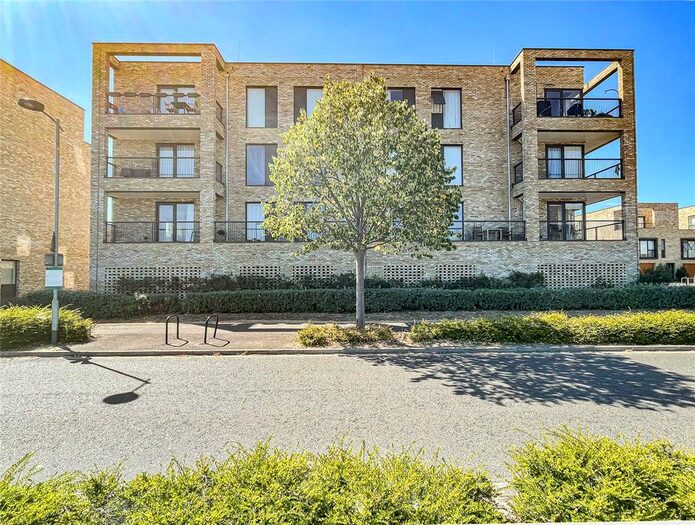 2 Bedroom Flat To Rent In Hawkey Road, Trumpington, Cambridge, CB2