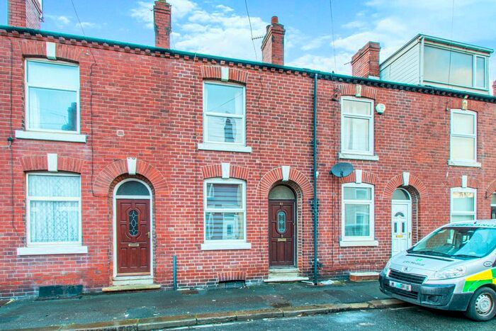 2 Bedroom Terraced House To Rent In Manor Road, Wakefield, West Yorkshire, WF2