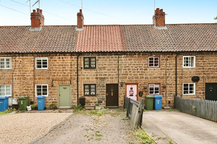 1 Bedroom Terraced House For Sale In Low Street, Carlton-In-Lindrick, Worksop, S81