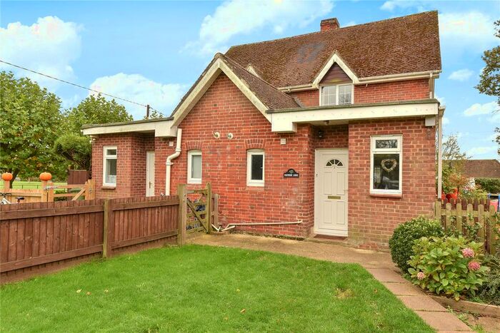 3 Bedroom Semi-Detached House To Rent In Nobs Crook, Colden Common, Winchester, Hampshire SO21