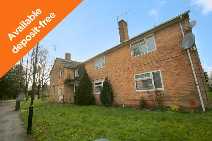 2 Bedroom Flat To Rent In Macarthur Crescent, Southampton, SO18