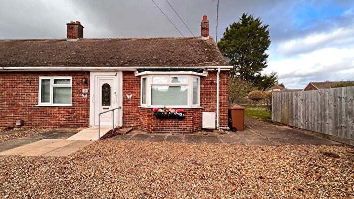 2 Bedroom Terraced Bungalow For Sale In Grounds Avenue, March, Cambridgeshire, PE15