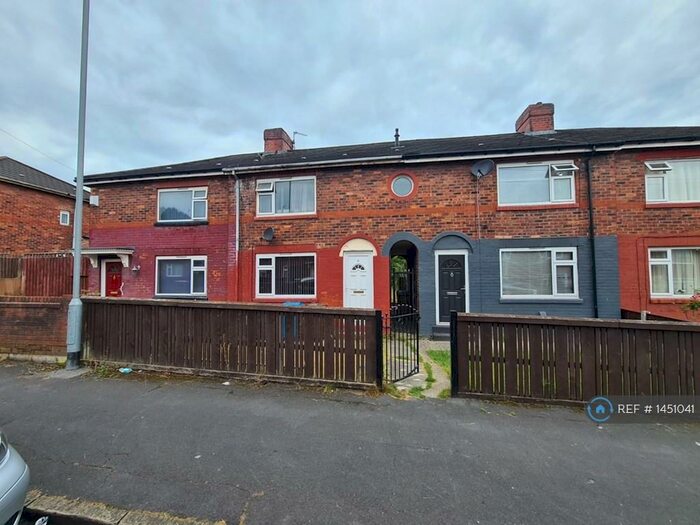 3 Bedroom Terraced House To Rent In Tabley Street, Salford, M6