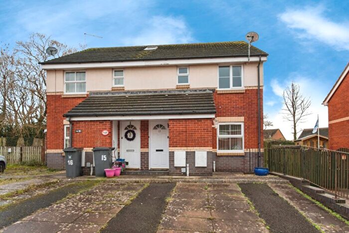 1 Bedroom Flat For Sale In Brittany Road, Exmouth, Devon, EX8