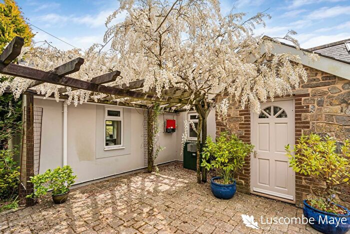 3 Bedroom Barn Conversion For Sale In Avonwick, South Brent, TQ10