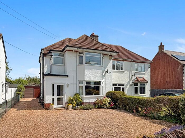 3 Bedroom Semi-Detached House For Sale In Newport Pagnell Road, Hardingstone, Northampton, NN4