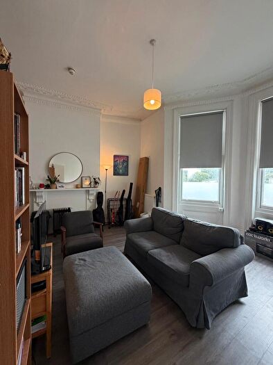 1 Bedroom Flat To Rent In Clifton Court, Clifton Hill, Brighton, BN1