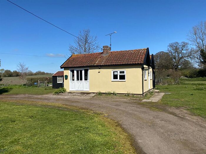 2 Bedroom Detached Bungalow To Rent In Peasenhall, IP17