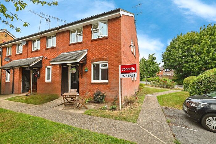 1 Bedroom Flat For Sale In Hazebrouck Road, Faversham, ME13