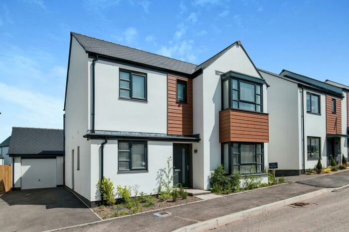 4 Bedroom Detached House To Rent In Elm Park Way, Tithebarn, Exeter, EX1