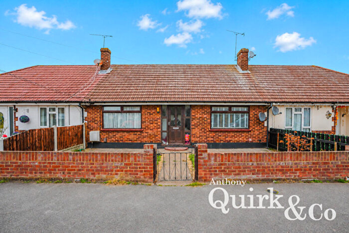 2 Bedroom Terraced Bungalow For Sale In Little Gypps Road, Canvey Island, SS8