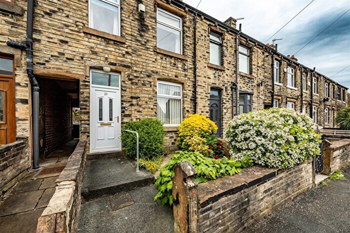 3 Bedroom Terraced House For Sale In Dyson Street, Huddersfield, HD5