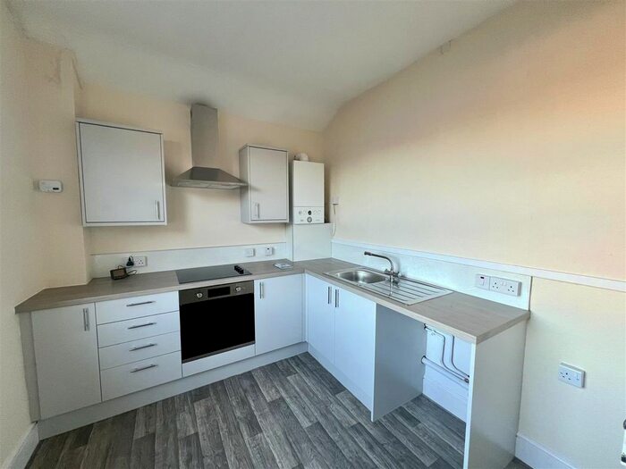 2 Bedroom Flat To Rent In Barnards Green Road, Malvern, WR14