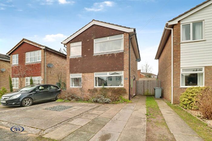 3 Bedroom Detached House For Sale In Cranfield Drive, Alsager, ST7