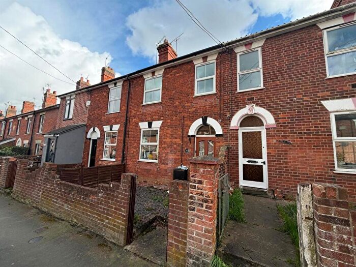 3 Bedroom Terraced House For Sale In Denmark Road, Beccles, NR34