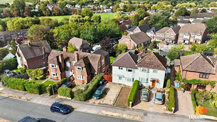 3 Bedroom Semi-Detached House For Sale In Chessmount Rise, Chesham, HP5