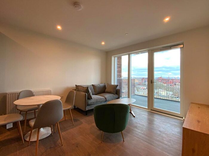2 Bedroom Apartment To Rent In Mary Neuner Road, London, N8