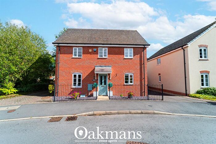 3 Bedroom Detached House For Sale In Hollington Road, Alvechurch, Birmingham, Worcestershire, B48