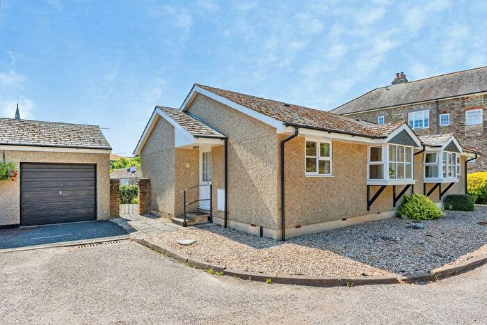 2 Bedroom Bungalow For Sale In Packs Close, Harbertonford, Totnes, Devon, TQ9