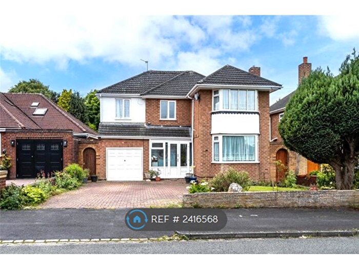 3 Bedroom Detached House To Rent In Chatsworth Gardens, Wolverhampton W Midlands, WV6