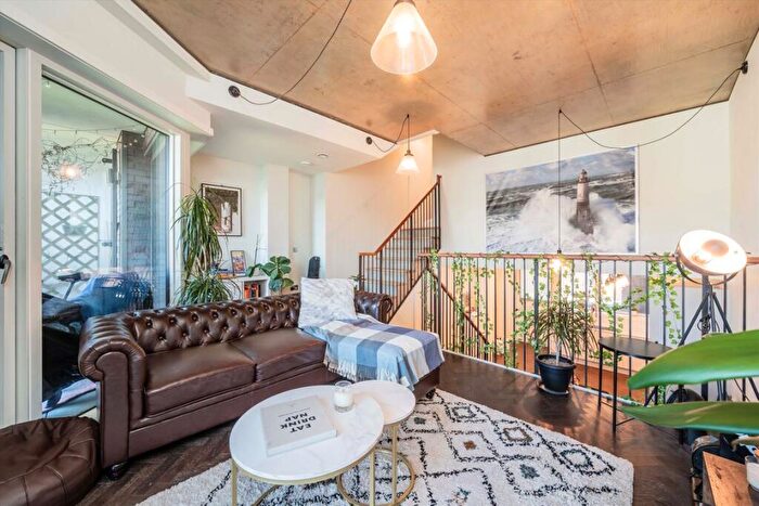 1 Bedroom Flat For Sale In Agar Place, Camden Town, NW1