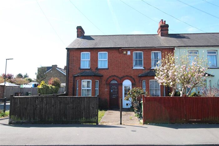 3 Bedroom End Of Terrace House For Sale In Chessington Road, West Ewell, KT19