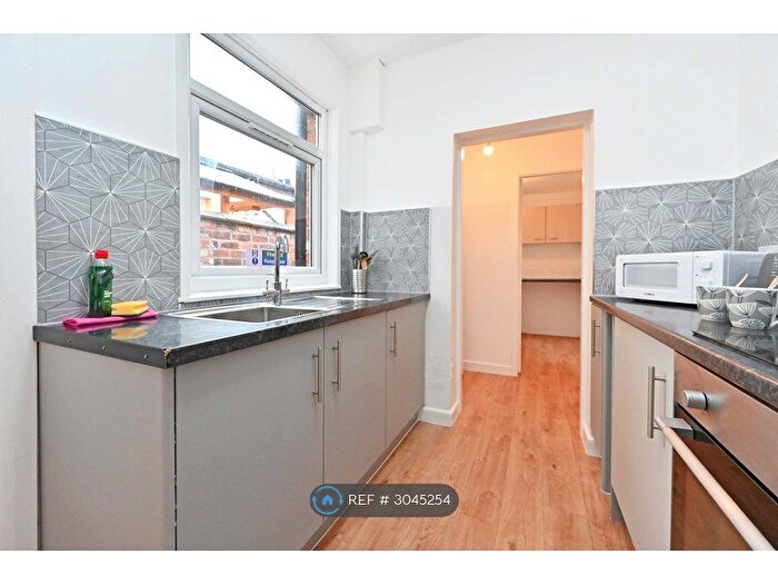 3 Bedroom Terraced House To Rent In Glover St, Crewe, CW1