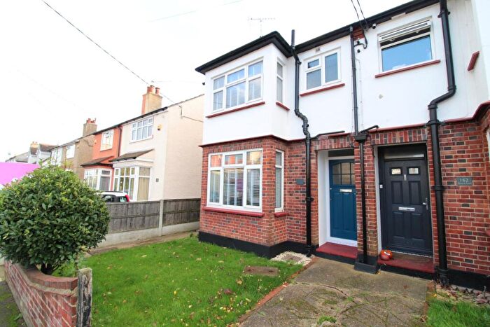 2 Bedroom Semi Detached House To Rent In Church Road, Hadleigh, SS7